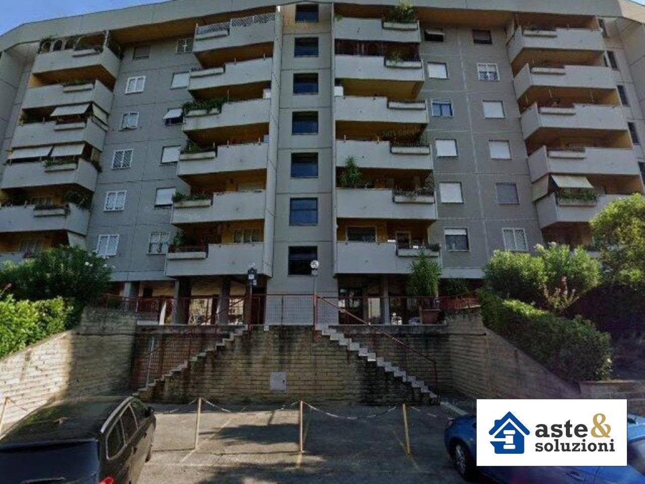 Apartamento de 4 dormitorios en Rome, Italy No. 388524