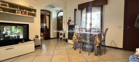 2 bedrooms House in Fornovo San Giovanni, Italy No. 351934 6