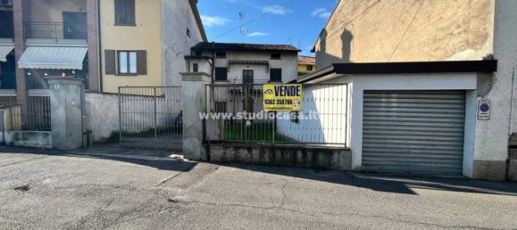 2 bedrooms House in Fornovo San Giovanni, Italy No. 351934 14