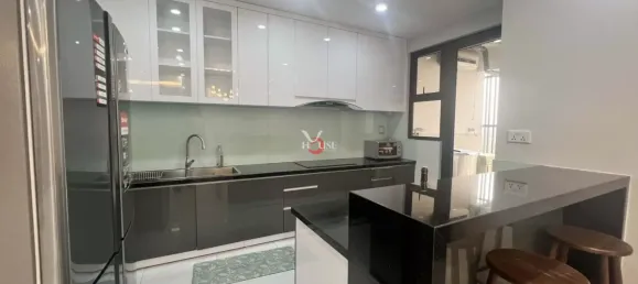 3 bedrooms Apartment in District 7, Vietnam No. 10072 3