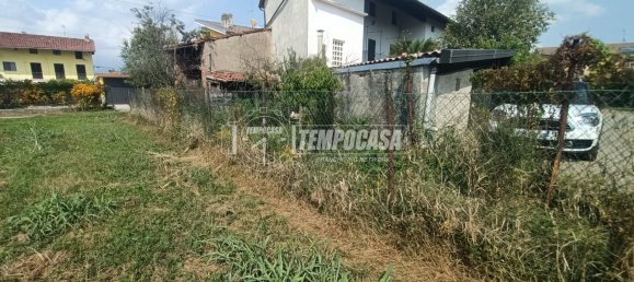 Земельный участок с 1 комнатой в Ивреа, Италия № 79904 6