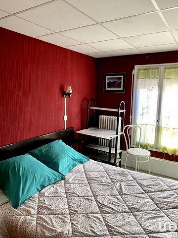 320m² Factory in Suippes, France No. 19455