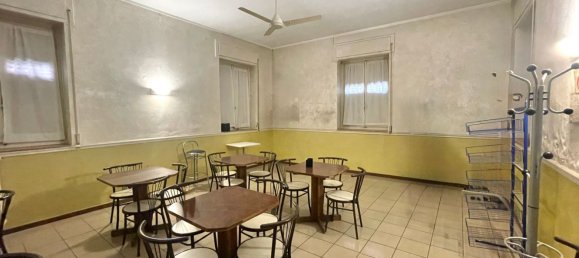 Edificio en Montanaso Lombardo, Italy 310 m² No. 364339 5