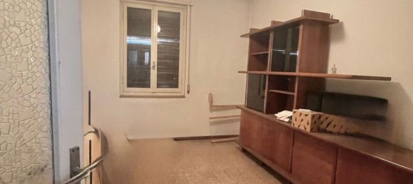 Edificio en Montanaso Lombardo, Italy 310 m² No. 364339 8