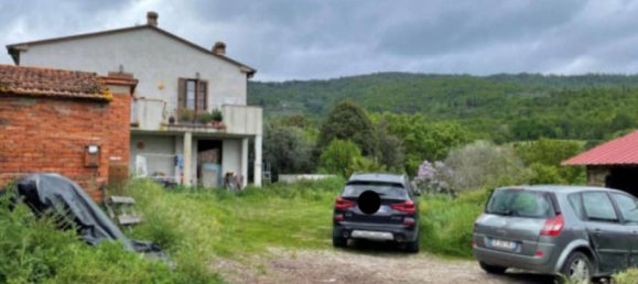 3 bedrooms Apartment in Castiglion Fiorentino, Italy No. 340825 2