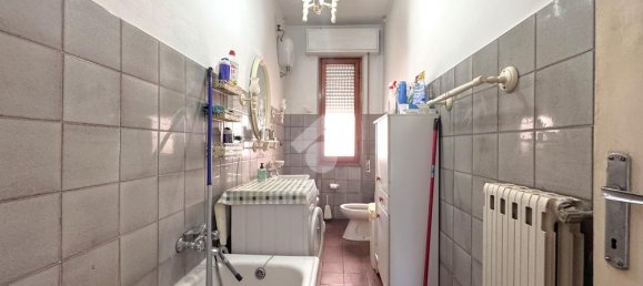 2 Schlafzimmer Wohnung in Montemurlo, Italy, Nr. 272074 10