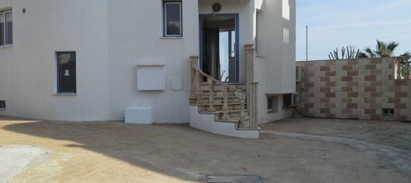 Propriedade comercial T6 em Chloraka, Cyprus N.º 9885 8