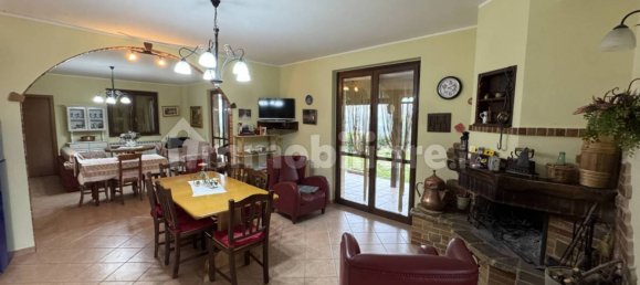 Дом с 5 спальнями в Толентино, Италия № 10851 17