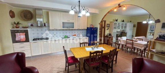 Дом с 5 спальнями в Толентино, Италия № 10851 18