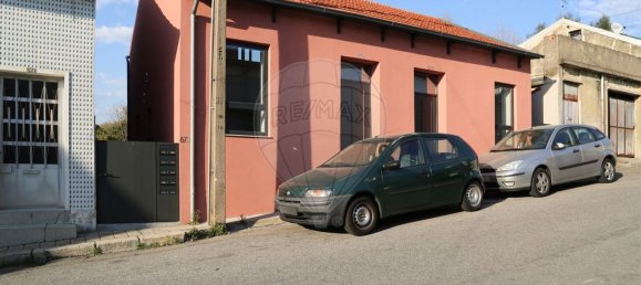 5 bedrooms House in Porto, Portugal No. 166222 2