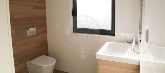 5 bedrooms House in Porto, Portugal No. 166222 16