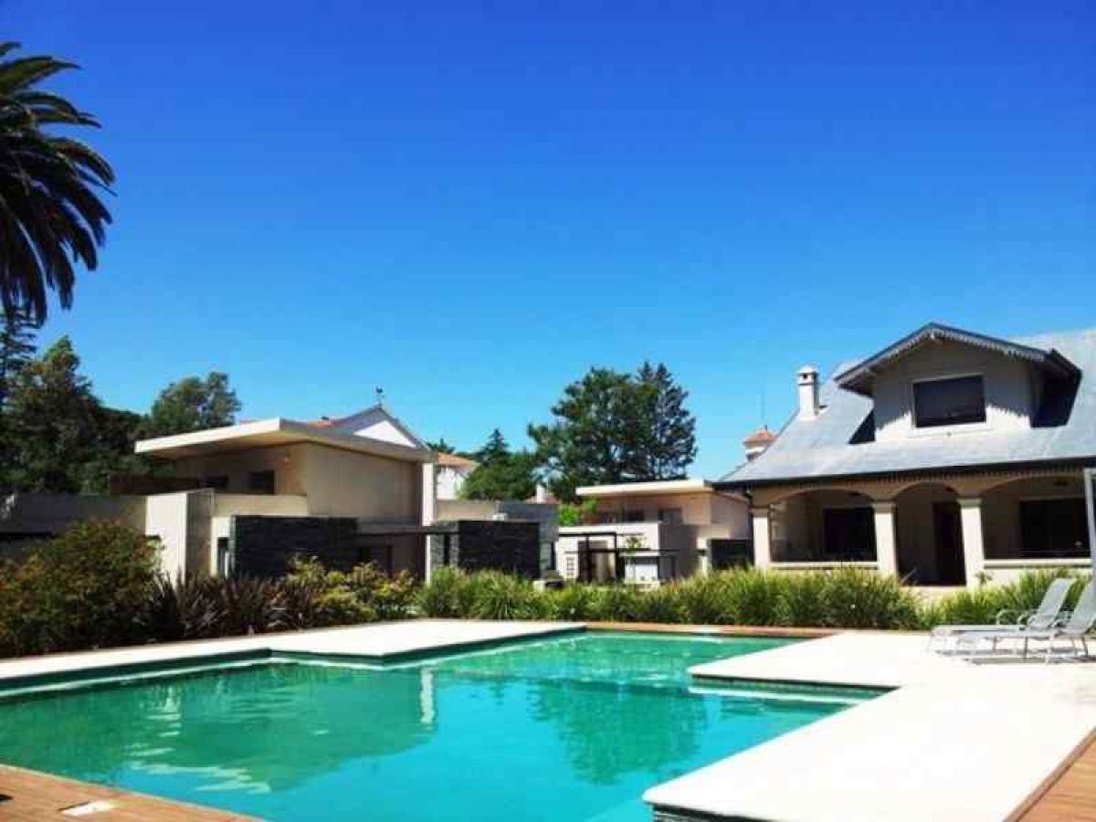 2 bedrooms House in Cordoba, Argentina No. 59300