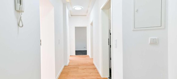 Квартира с 2 спальнями в Цвиккау, Германия № 42572 9