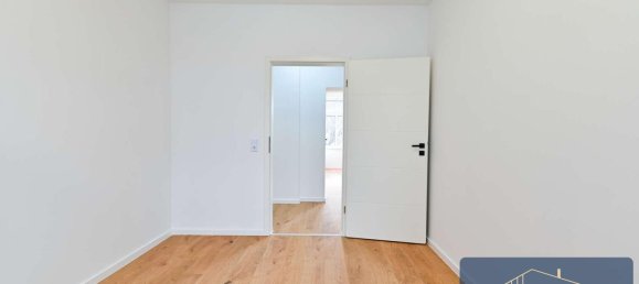 Квартира с 2 спальнями в Цвиккау, Германия № 42572 16