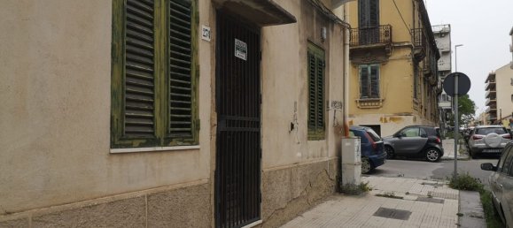 130m² Commercial property in Messina, Italy No. 256300 3