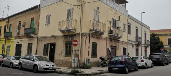 130m² Commercial property in Messina, Italy No. 256300 2