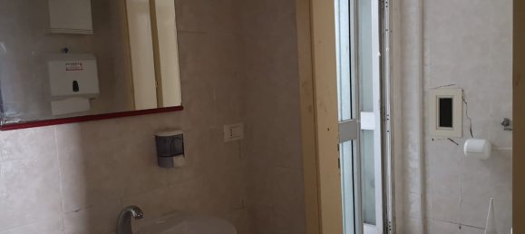 130m² Commercial property in Messina, Italy No. 256300 15