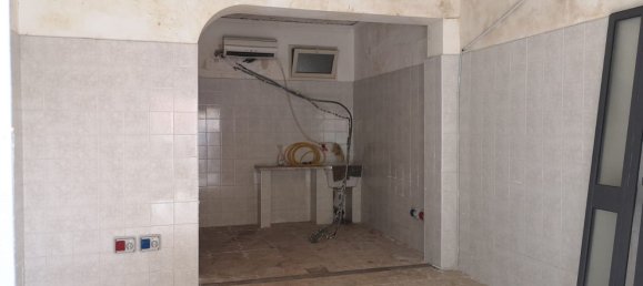 130m² Commercial property in Messina, Italy No. 256300 9