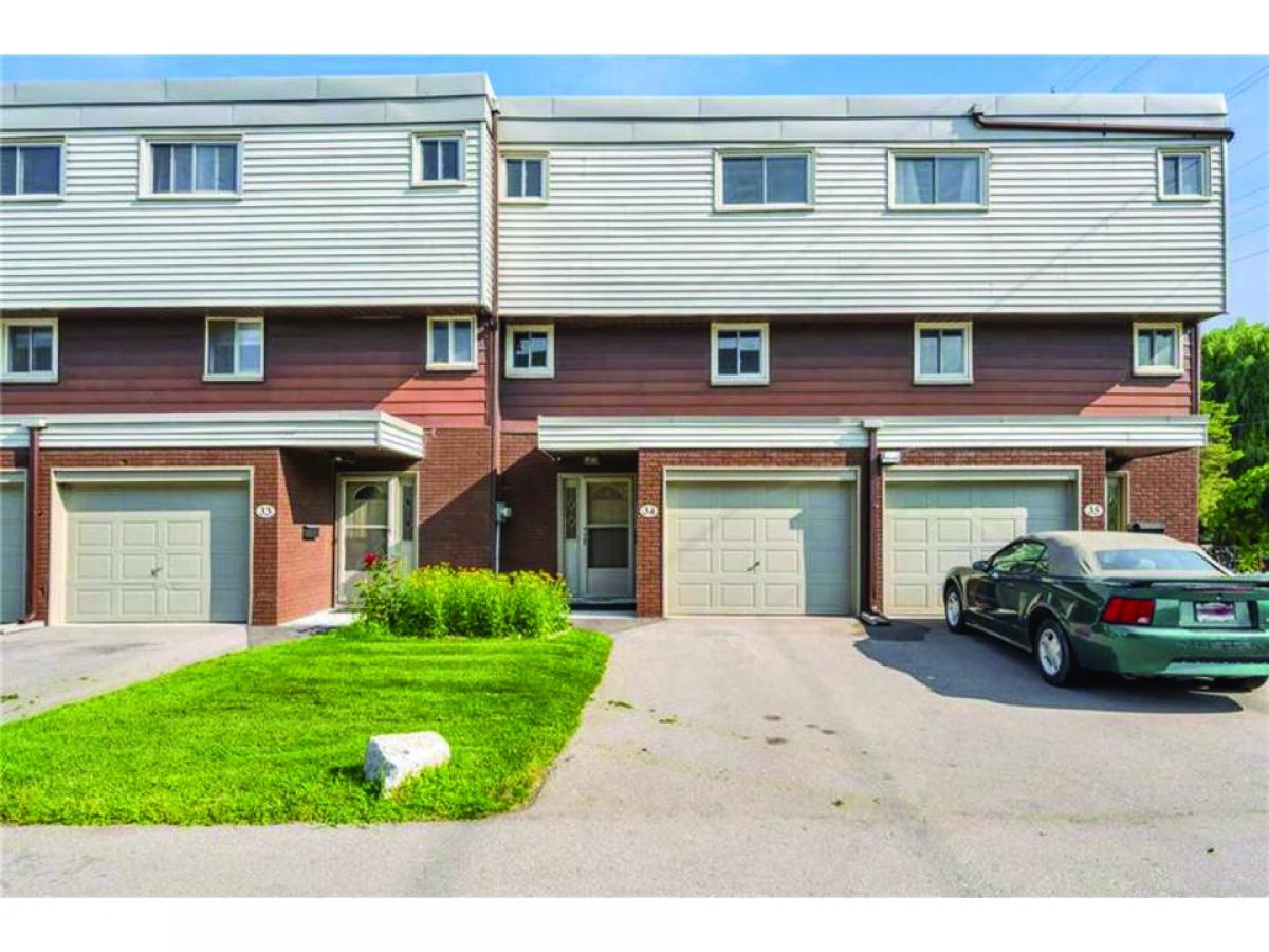 3 bedrooms House in Dundas, Canada No. 279