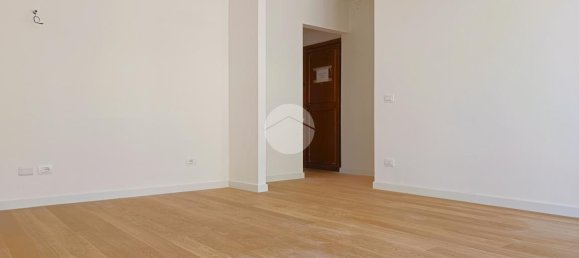 3 rooms Penthouse in Rome, Italy No. 146021 10