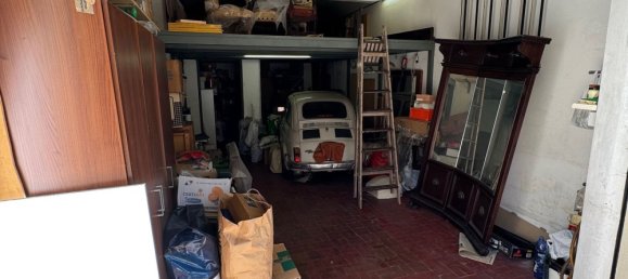 33m² Garage in Genoa, Italy No. 334388 3