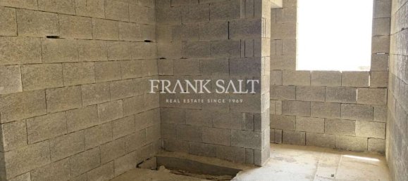 3 bedrooms Penthouse in Salina, Malta No. 1333 9