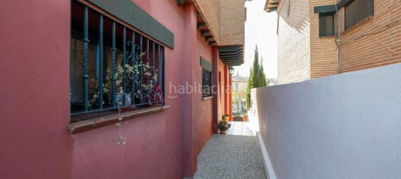 4 bedrooms House in Jun, Spain No. 94740 30