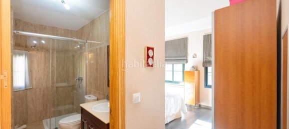 4 bedrooms House in Jun, Spain No. 94740 13