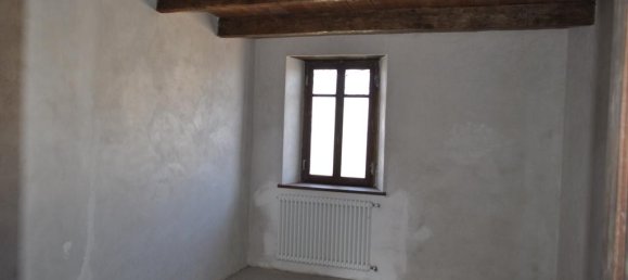 7 rooms House in Valmozzola, Italy No. 72176 12