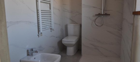 7 rooms House in Valmozzola, Italy No. 72176 17