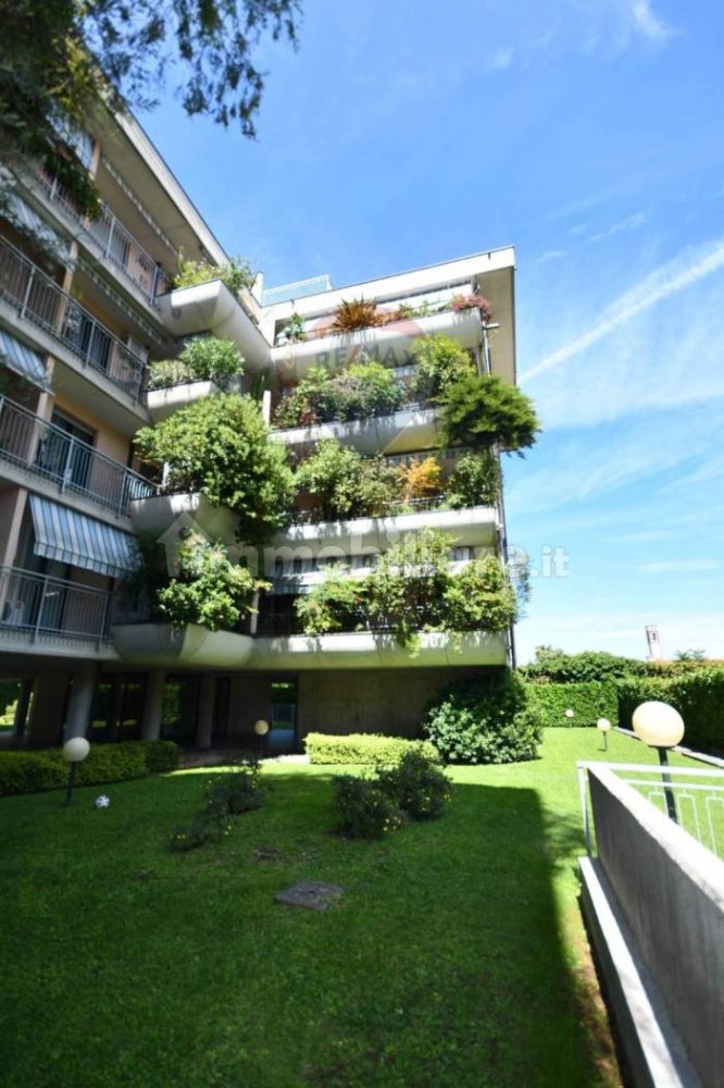 2 bedrooms Apartment in Busto Arsizio, Italy No. 302039