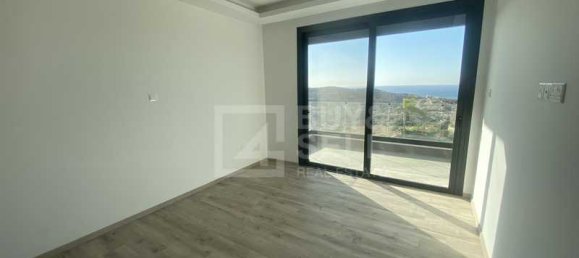 4 bedrooms Villa in Parekklisia, Cyprus No. 19664 15