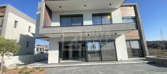 4 bedrooms Villa in Parekklisia, Cyprus No. 19664 10