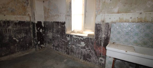 4 Schlafzimmer Wohnung in Messina, Italy, Nr. 358901 9