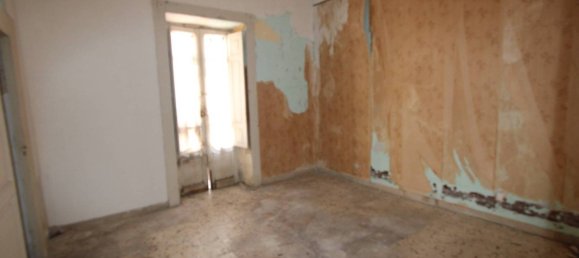 4 Schlafzimmer Wohnung in Messina, Italy, Nr. 358901 21