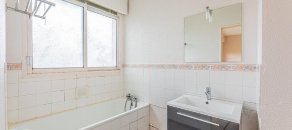 1 bedroom Apartment in Joue-les-Tours, France No. 265112 6