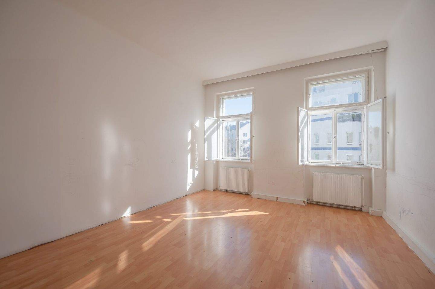 2-Zimmer Wohnung in Brigittenau, Austria, Nr. 129809