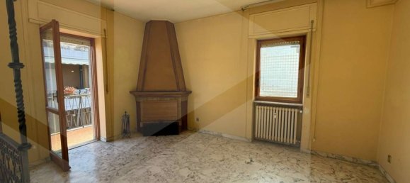 6 rooms Duplex in Avezzano, Italy No. 31426 8