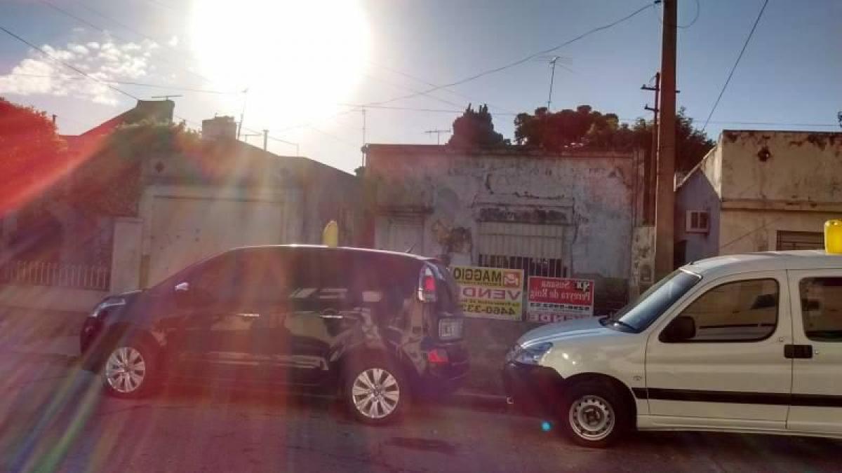  Land in Moron, Argentina No. 48643