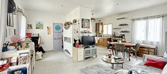 Apartamento de 2 dormitorios en Martigues, France No. 207799 4