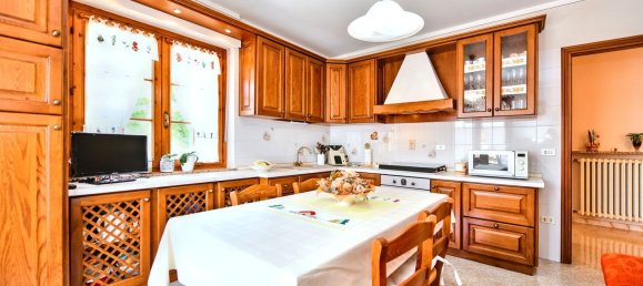 4-Zimmer Haus in Barge, Italy, Nr. 174075 8