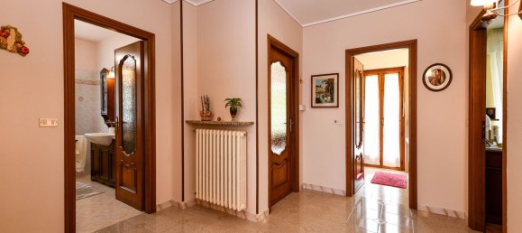 4-Zimmer Haus in Barge, Italy, Nr. 174075 10