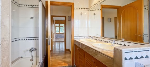 5 bedrooms House in Girona, Spain No. 84411 15