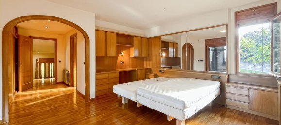 5 bedrooms House in Girona, Spain No. 84411 18