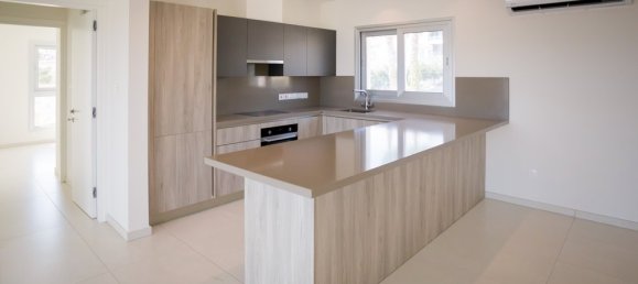 2 Schlafzimmer Wohnung in Germasogeia, Cyprus, Nr. 710 3