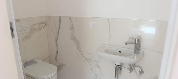 4 rooms Apartment in Wieden, Austria No. 131707 21