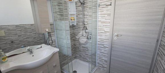 Apartamento T3 em Besana in Brianza, Italy N.º 361166 16