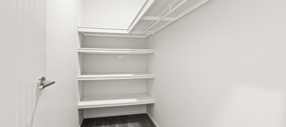 4 bedrooms House in Banksia Beach, Australia No. 930 13