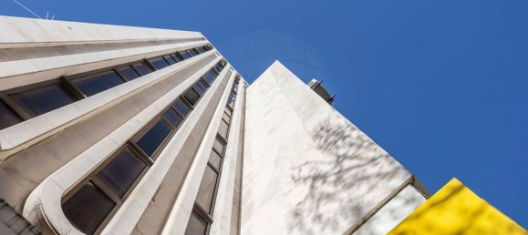 30m² Office in Barreiro, Portugal No. 60135 5