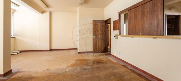 30m² Office in Barreiro, Portugal No. 60135 10